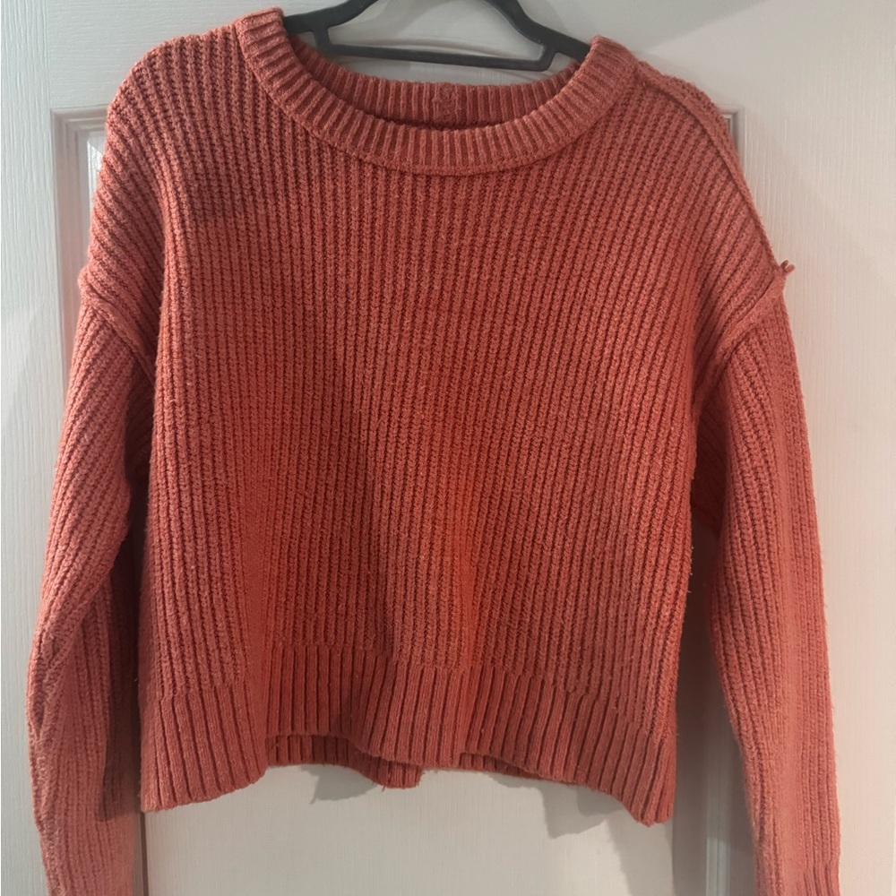 Women American Eagle Outfitters Coral Crew Neck Sweater